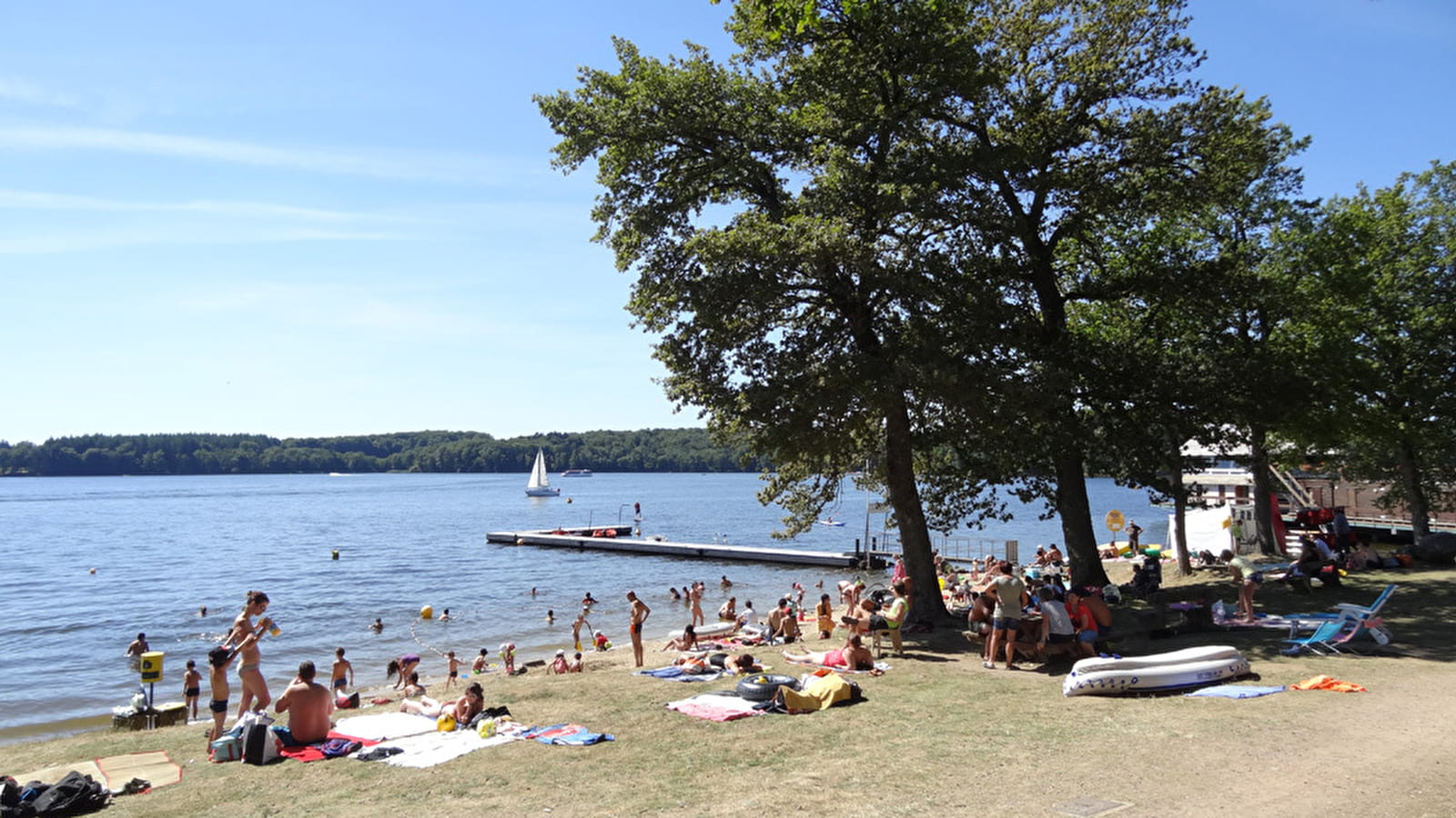 Baignade au Lac des Settons