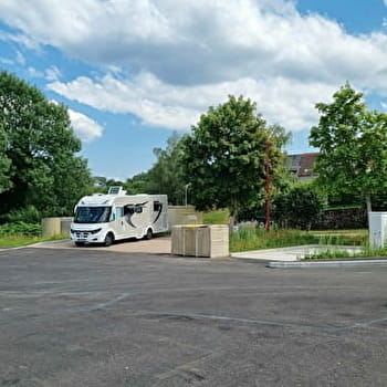 Aire de stationnement camping-car de Château-Chinon  - CHATEAU-CHINON (VILLE)