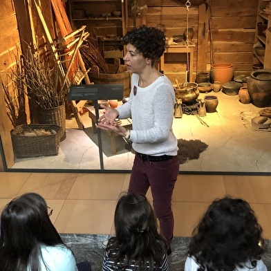 Musée décalé, une visite famille à Bibracte