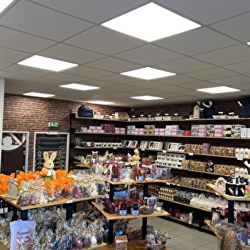 Biscuiterie de Bourgogne - Tour des Terroirs - JOUX-LA-VILLE